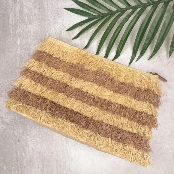 KAYU Pinata Neutral Fringe Oversized Straw Clutch - Picture 4 of 9